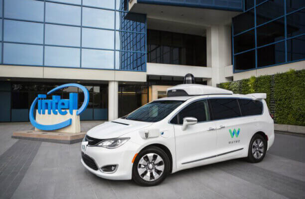 Driverless car Intel e Waymo
